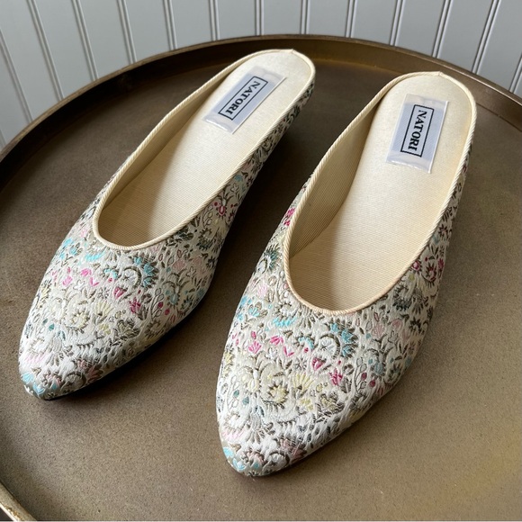 VINTAGE NATORI MULE RANDI | FLORAL TAPESTRY | SIZE: SMALL 7-71/2 | EUC - Picture 2 of 11
